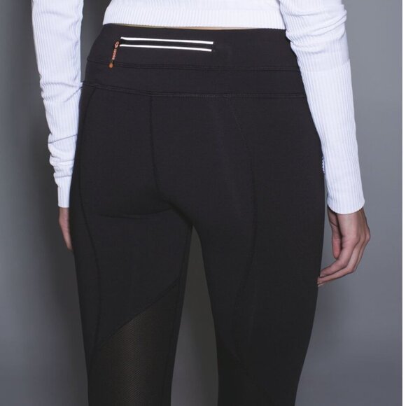 Lululemon Inspire Crop II Black Leggings | Women’s Size 6 - Picture 3 of 9